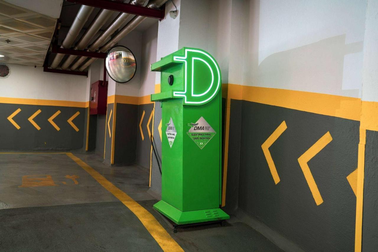 Ramada Plaza By Wyndham Istanbul City Center (Adults Only) Exterior foto A parking meter in Jakarta, Indonesia