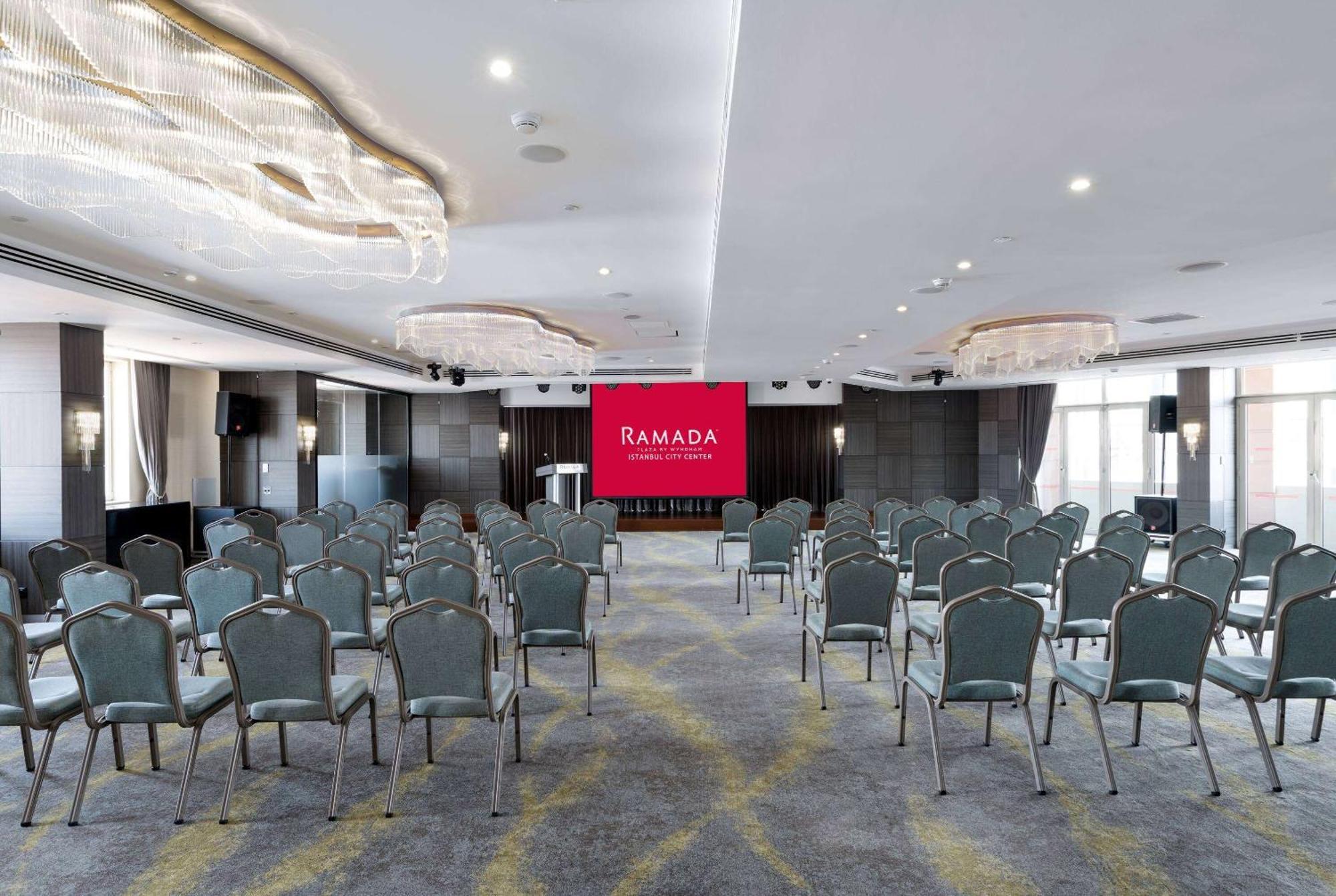 Ramada Plaza By Wyndham Istanbul City Center (Adults Only) Exterior foto The ballroom