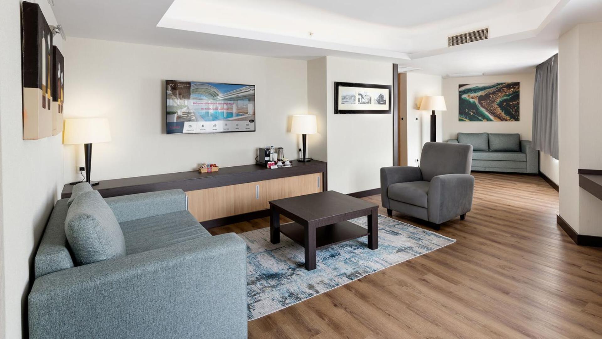Ramada Plaza By Wyndham Istanbul City Center (Adults Only) Exterior foto Suite
